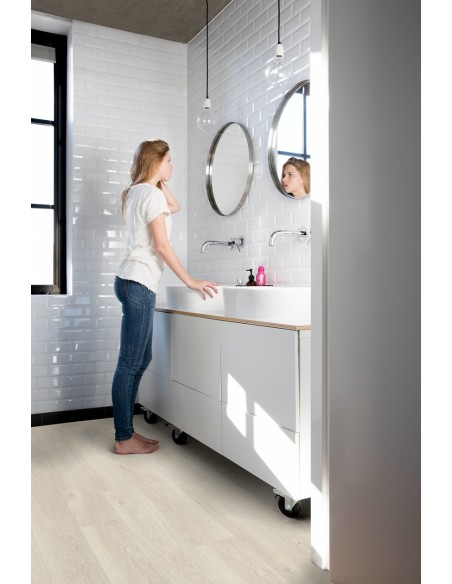 Suelo Vinílico Quick Step Roble Brisa Marina Claro 6,66 m²