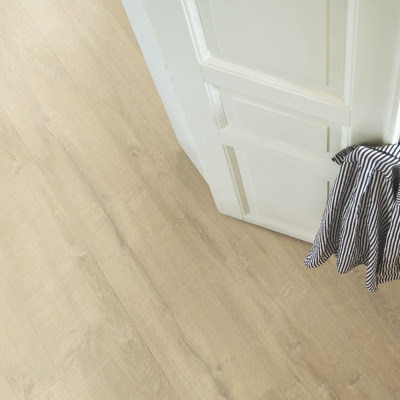 Suelo Laminado PERGO Roble Ciudad de Playa AC4