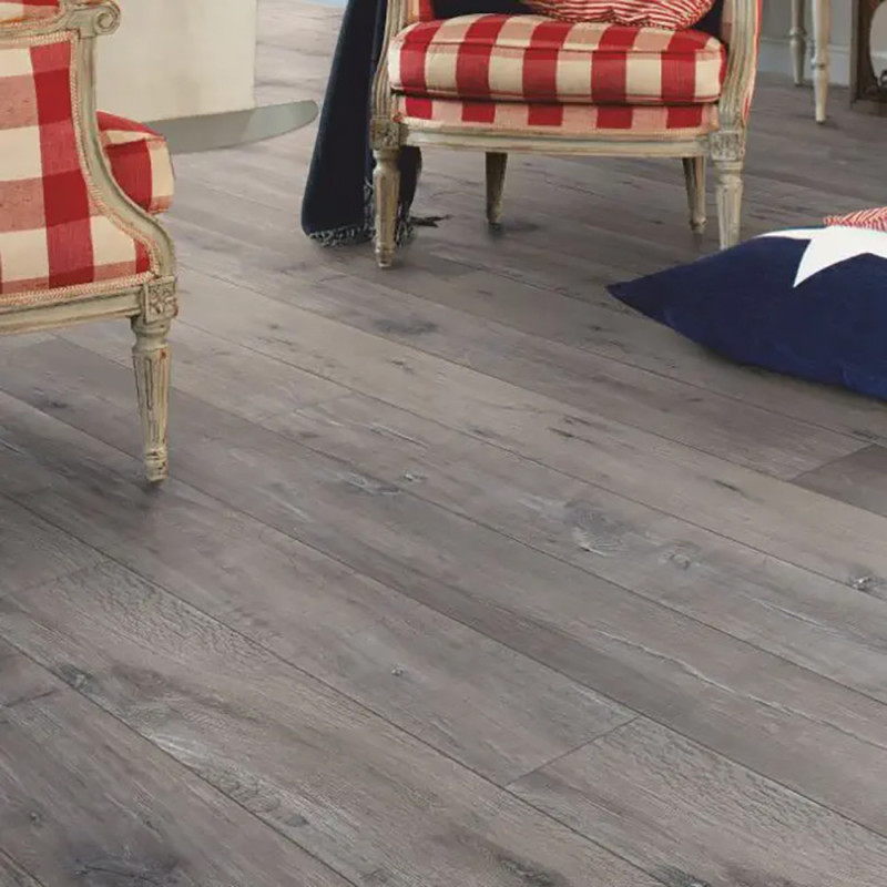 Suelo Laminado Pergo Living Expressión Long Plank 4 Biseles Roble Gris Recuperado CLIC (LOTE DE 25,20 M2)