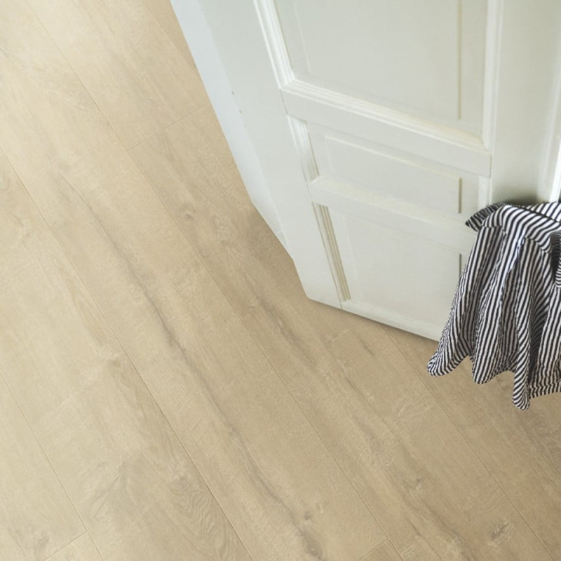 Suelo Laminado PERGO Roble Ciudad de Playa | Resistente y Elegante
